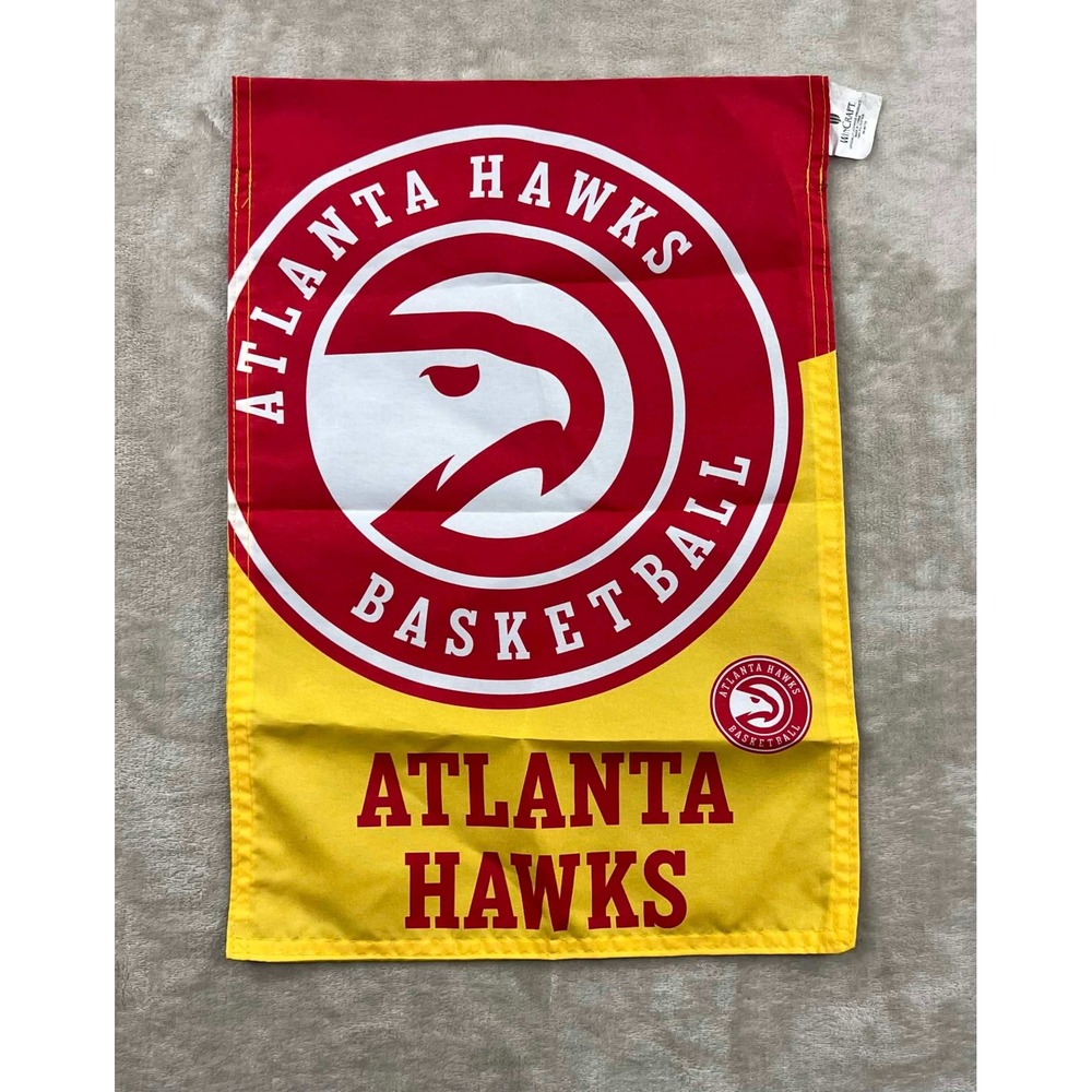 EUC WinCraft Atlanta Hawks NBA Garden Flag Red Yellow Basketball Banner 12.5x18
